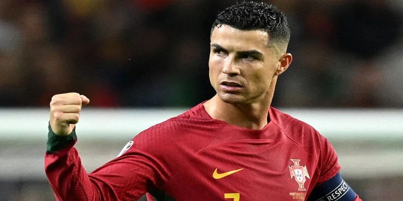 Cristiano Ronaldo là siêu sao người Bồ Đào Nha