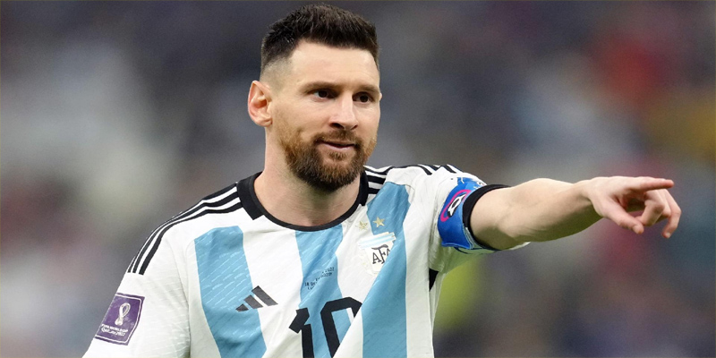 Messi dẫn dắt hàng công